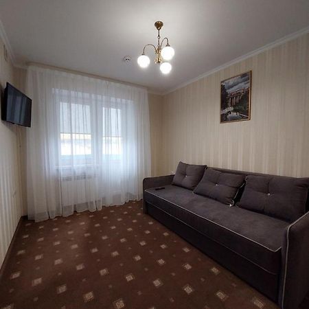Apart-Hotel 24/7 Kamianets-Podilsky Extérieur photo