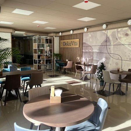 Apart-Hotel 24/7 Kamianets-Podilsky Extérieur photo
