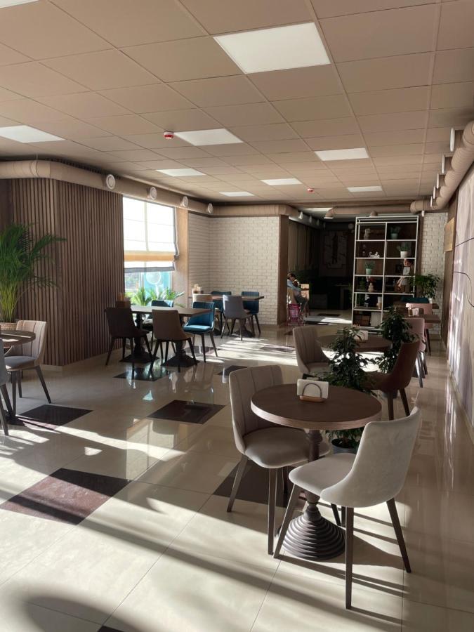 Apart-Hotel 24/7 Kamianets-Podilsky Extérieur photo