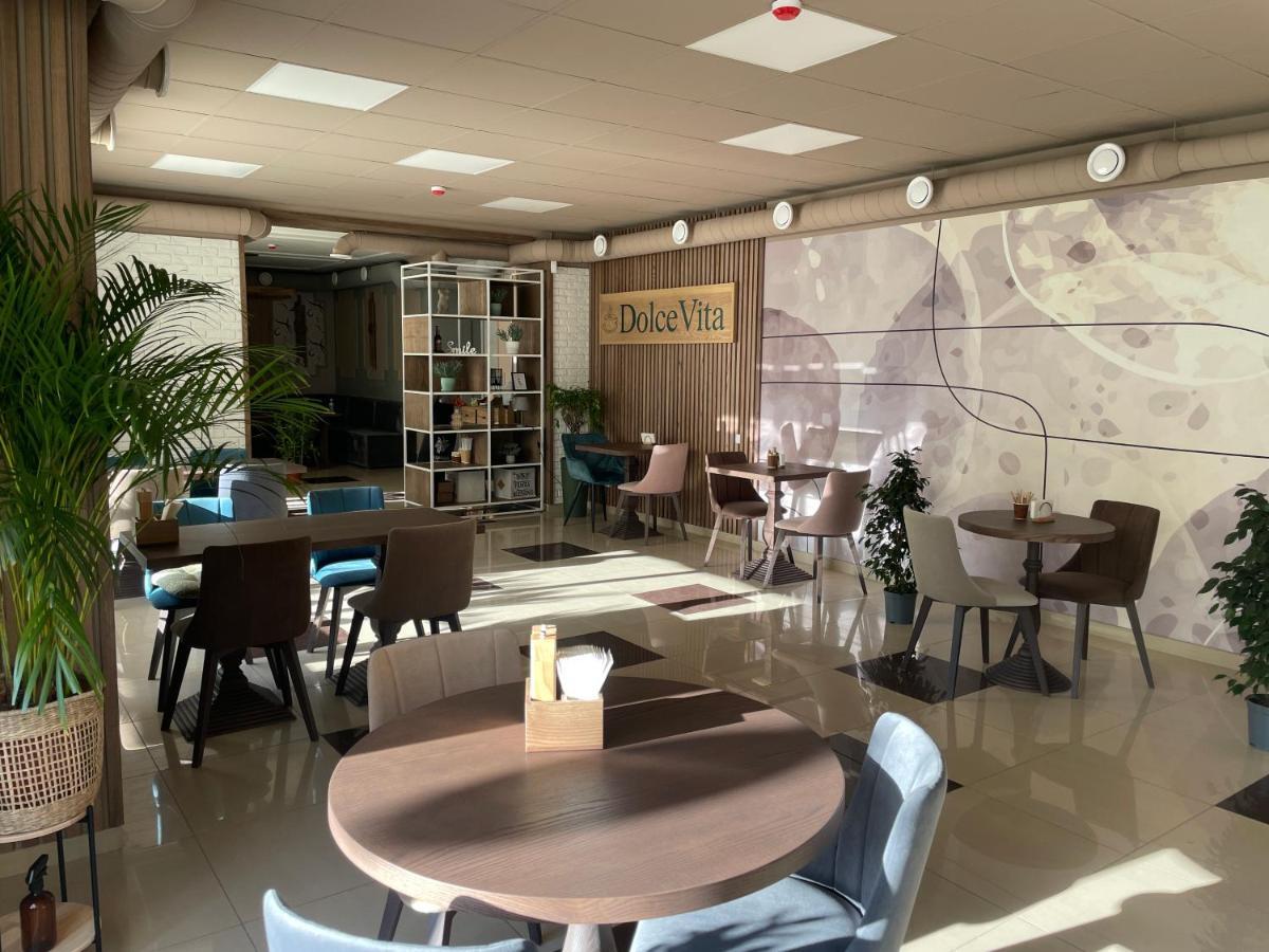 Apart-Hotel 24/7 Kamianets-Podilsky Extérieur photo